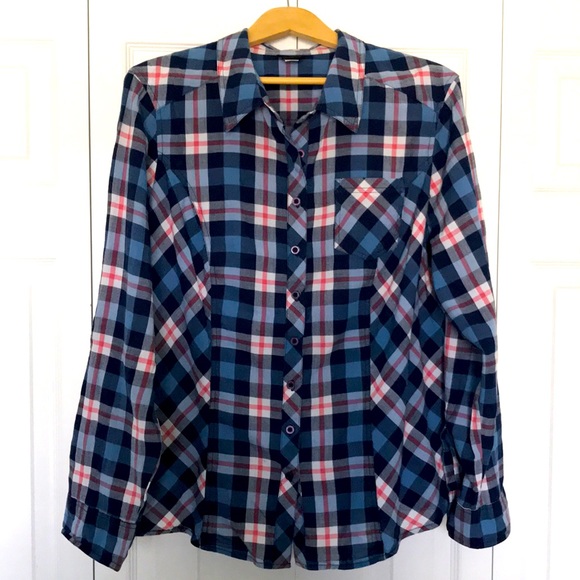 torrid Tops - Torrid Lightweight, Fitted Plaid Shirt